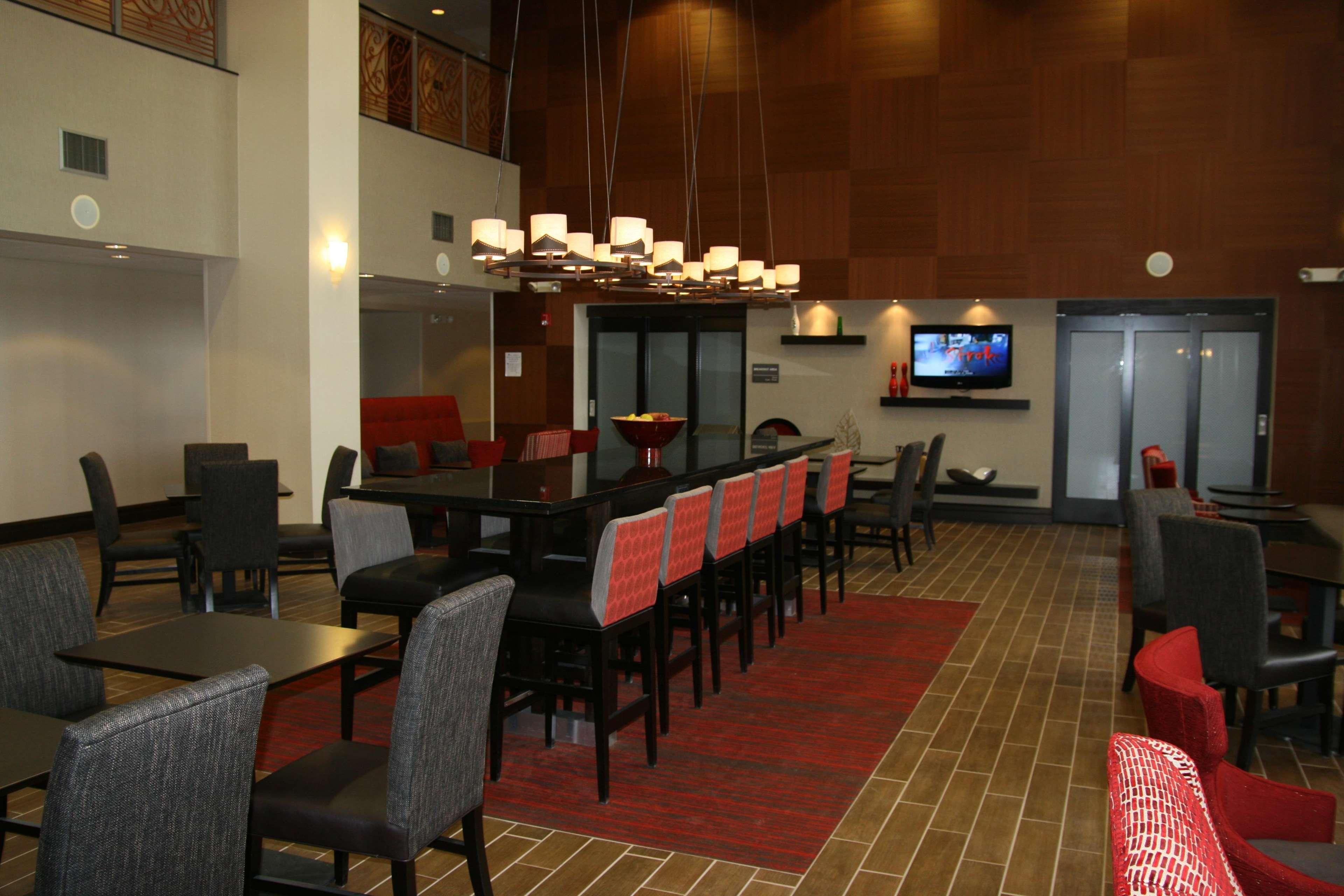 Hampton Inn By Hilton Garden City Long Island Esterno foto