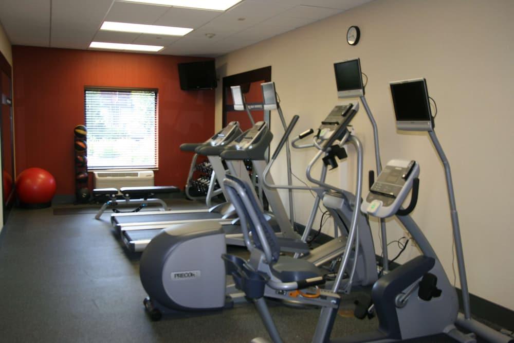 Hampton Inn By Hilton Garden City Long Island Esterno foto