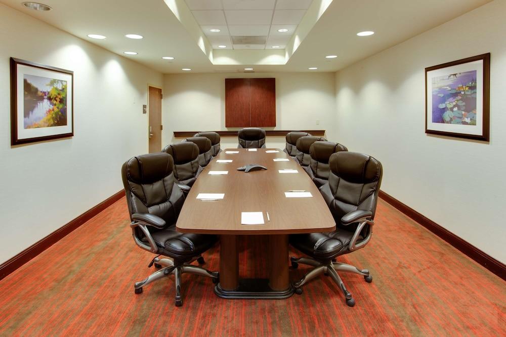 Hampton Inn By Hilton Garden City Long Island Esterno foto