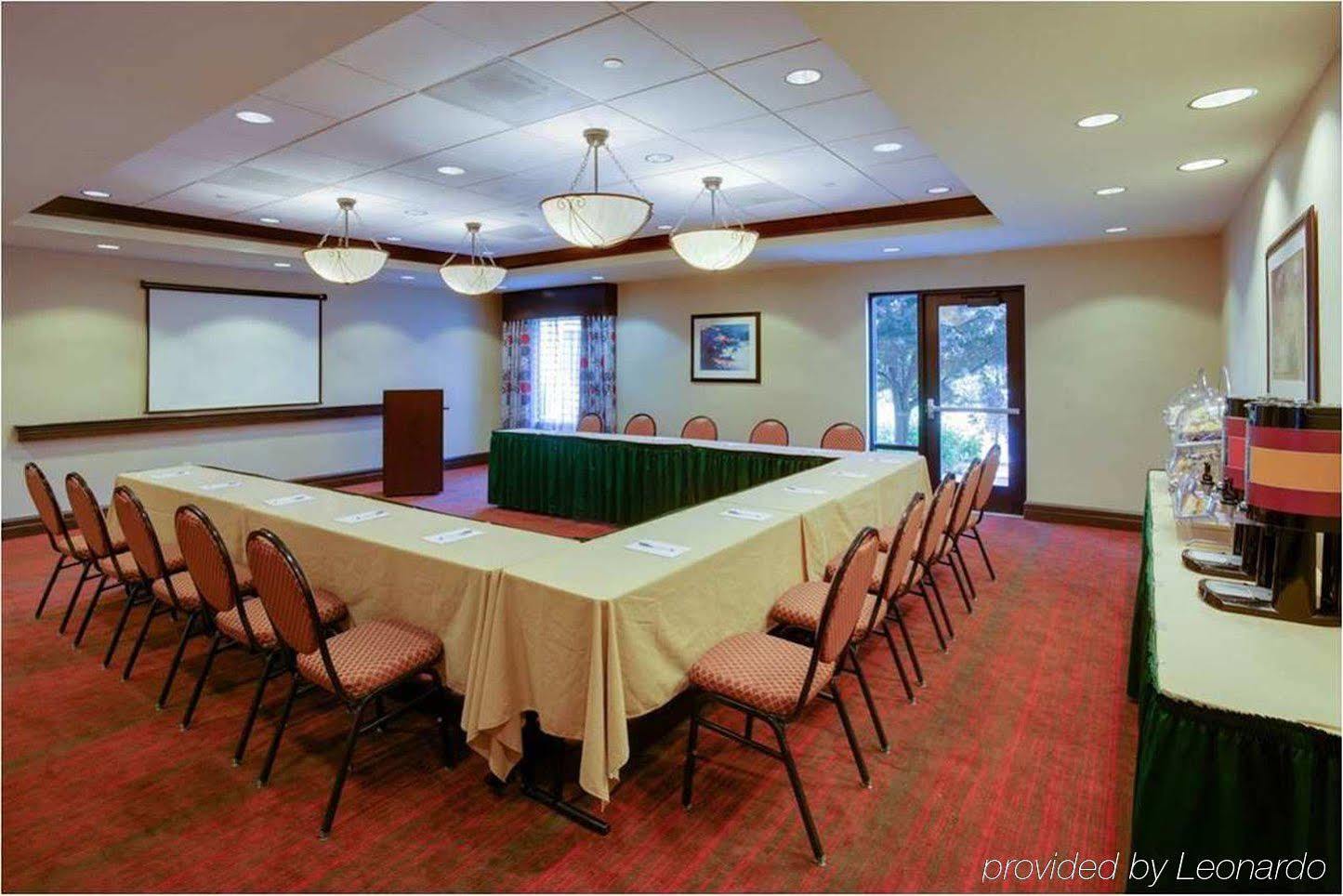 Hampton Inn By Hilton Garden City Long Island Esterno foto