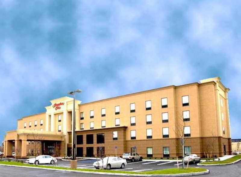 Hampton Inn By Hilton Garden City Long Island Esterno foto